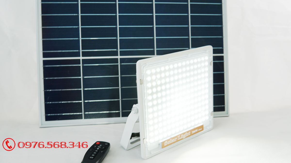 Đèn năng lượng mặt trời 200w trong nhà